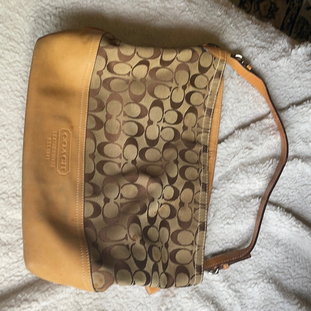 Coach Logo Purse & Wallet Set